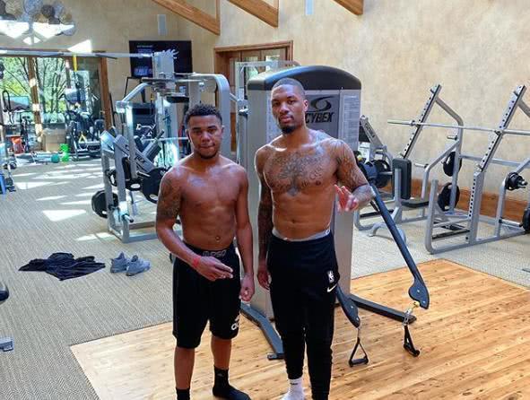 能否延续？曼城近7场欧冠联赛／小组赛对西班牙球队6场取胜（曼城近7场欧冠对西班牙球队6胜，这一势头能否延续？）