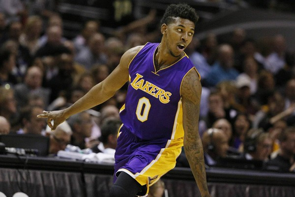 柔佛VS上海海港、布里兰VS江原FC精彩分析与比分预测（柔佛对阵上海海港、布里兰对阵江原FC：赛前解析与比分预测）