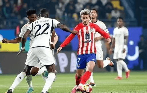 詹姆斯17投4中，纪录被终结，险成输球罪人，最后一传将功补过